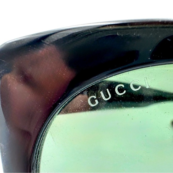 Gucci Black Cat Eye Sunglasses GG0325S - Picture 6 of 8